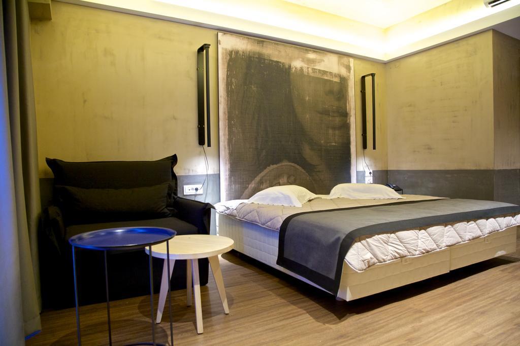 Adonis City Hotel Patras Ruang foto