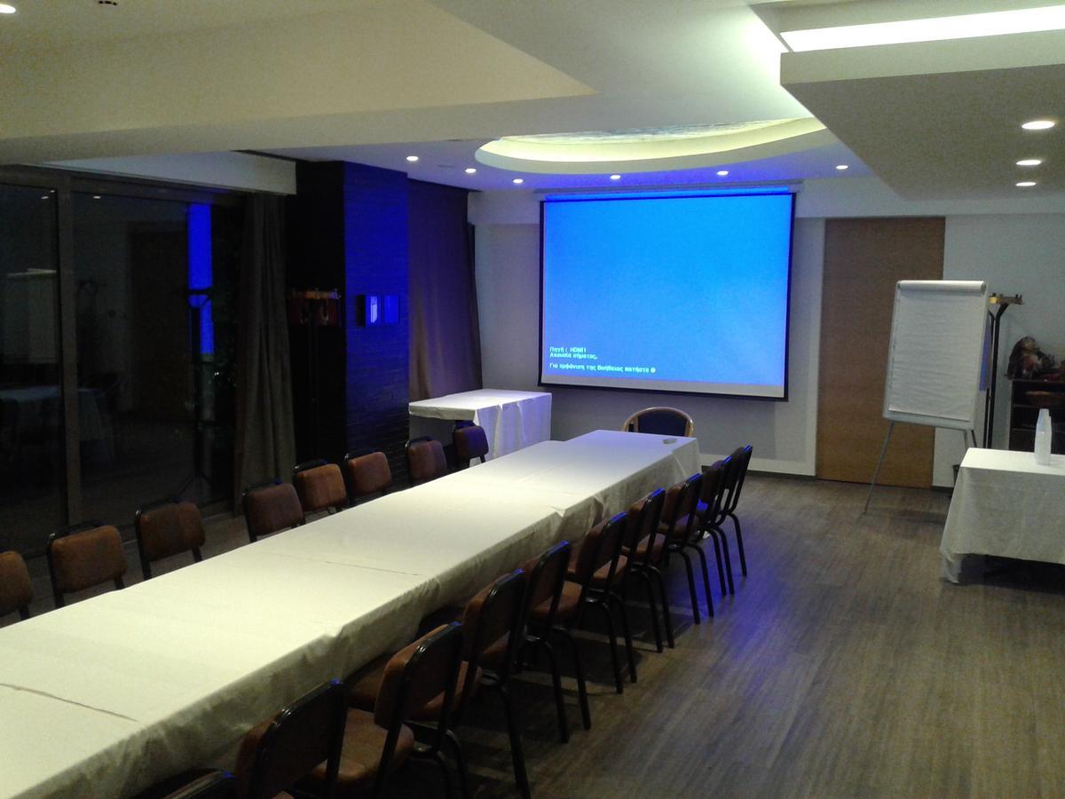 Adonis City Hotel Patras Bagian luar foto
