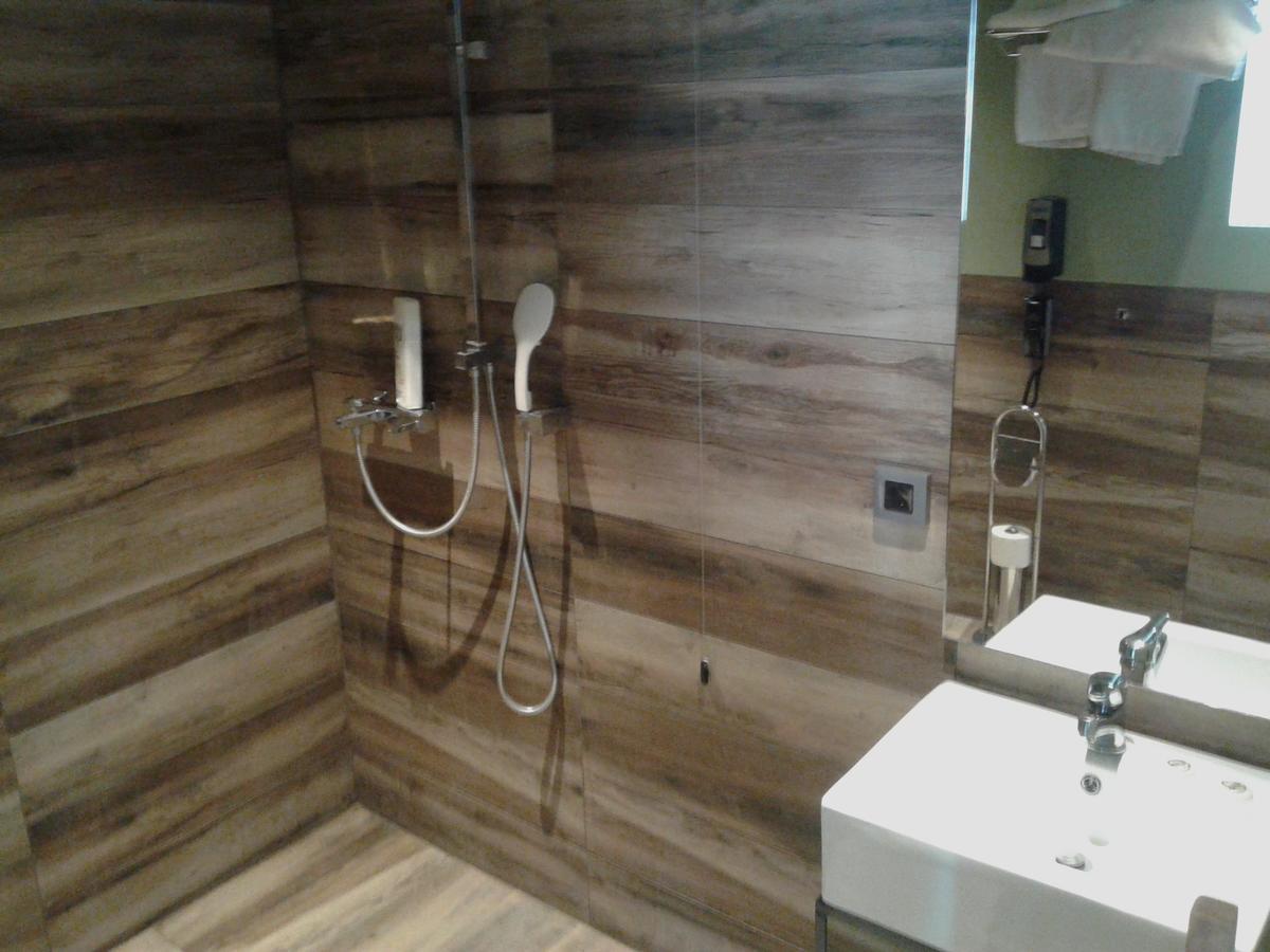 Adonis City Hotel Patras Bagian luar foto