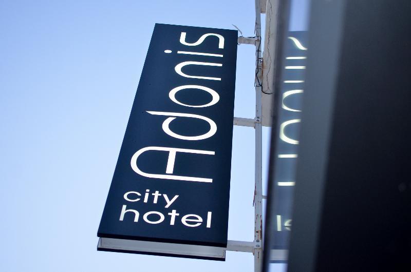 Adonis City Hotel Patras Bagian luar foto