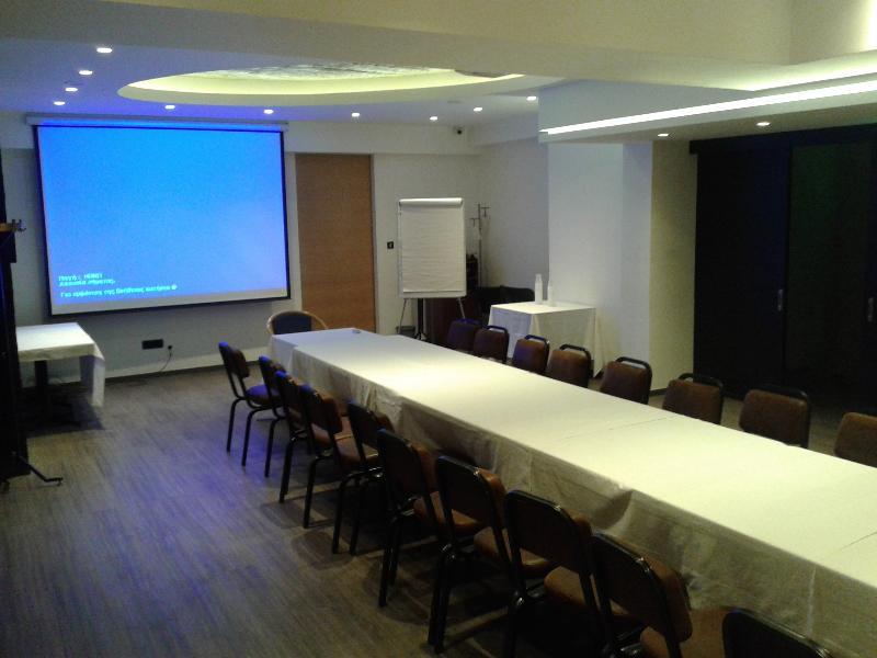 Adonis City Hotel Patras Bagian luar foto